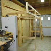 une tablette viendra remplir le videque l'on voit au premier plan.