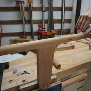 Nettoyage des traces brûlure sur le bois.