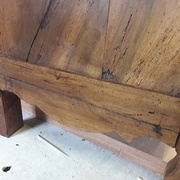 Une traverse basse en plusieurs parties...