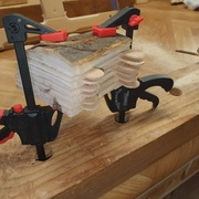 Trop petit pour faire un meuble,  mais coupe propre et précise ;)