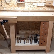 Avec les outils manuels