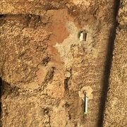 Les tiges filetées sont scellées