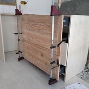 Pose des façades à blanc pour repérer les fixations