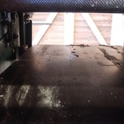 Photo 3 - On distingue les 4 ressorts agissant sous les rouleaux à serrer via écrous