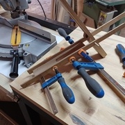 Collage des cotés sur le couvercle