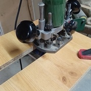 Utilisation de ma petite défonceuse avec une fraise de 5 mm