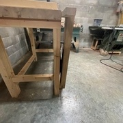 le bas touche quasi le pied alors qu'une pièce est dans le mors ...