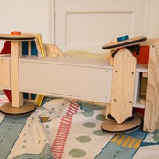 Le berceau est vissé pour le montage par dessous de la direction