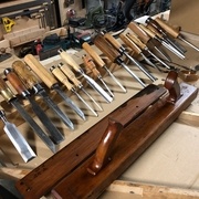 Vernissage quasi fini au premier plan