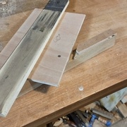 Gabarit pour les rainures des montants