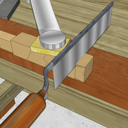 **5c/** La seconde queue d'aronde mâle, sciage des arasements . Ici avec la scie sterling !