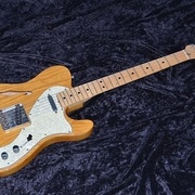 l'un des tout premier modèle thinline : une télécaster de 1969