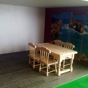 Salle avec déco en place