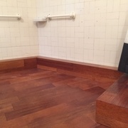 parquet massif sur carrelage