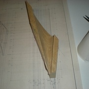 Cette partie concave ma donnée beaucoup de mal (impossible de faire un dégrossissage à la scie à ruban)