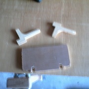 Les éléments prêts à être assemblés.