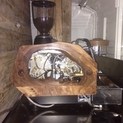 Extraordinaire, une vitre (haute température) entre et vue sur l'intérieur de LA Marzocco