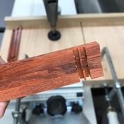 Après 2 passes de la scie.