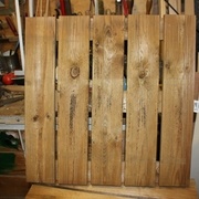 Dalle de 500x500 en sapin traité