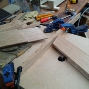 Affinés à la défonceuse sous table