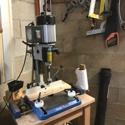 mortaiseuse / perceuse a colonne sur chassis mobile (recup billot ikea!)