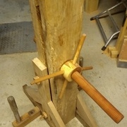 avant : la presse basculait facilement en diagonale