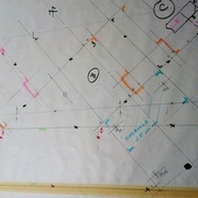 La partie bleue est entaillée de 15 mm pour recevoir le limon de départ