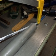 Découpe d'une demi lune dans le tube