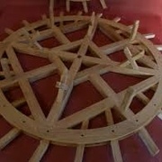 fig 1/ Exemple de géométrie plane appliquée en charpente  (roue de moulin hydraulique) http://norbertguerin.eklablog.fr/