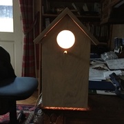 sur cette photo on voit la lumière de la rainure sur la face inférieure