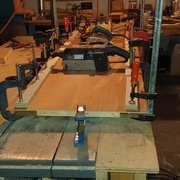 Refait la porte du garage original en ajoutant isolation