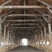 Photo Wikipedia avant renfort sur la charpente