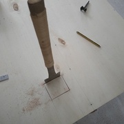 Trou pour la prise murale