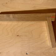 La traverse a cassé (vu côté intérieur du banc)