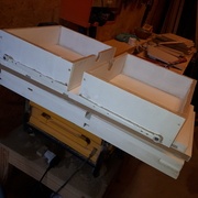 les tiroirs ... qui coulissent avec de la résistance