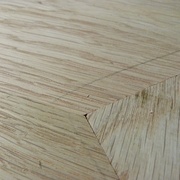 Une lame de scie mal un peu fatiguée et c'est un angle qui saute...