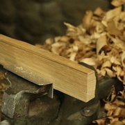 apres avoir dégauchi une face a la plane et au rabot, j'ai commencé a former un chant