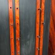 En place dans les tasseaux