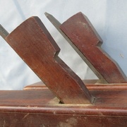 L'encoche permettant le retrait du coin