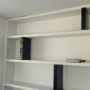 Microfileurs dans les crevasses à comber et mise en acrylique