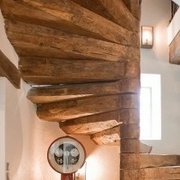 escalier hélicoïdale  en vis en bois  façon  taille de pierre http://www.tiez-breiz.bzh/restaurer-rehabiliter/les-fiches-techniques/les-escaliers