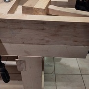 La future machoire fixe de la presse frontale.