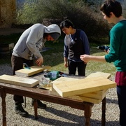 Finitions au Leatherman... on va bientôt penser à la scie sauteuse pour arrêter le massacre !