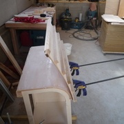 Façade courbe directement sur le caisson