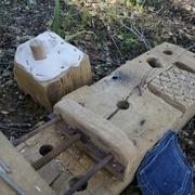 le billot démonté.