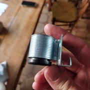 Vérin compensateur de niveau