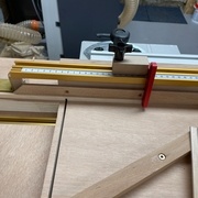 Réalisation de la 1ère encoche au centre de la pièce