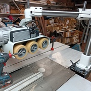 La taille du monstre par rapport à une visseuse 18V !