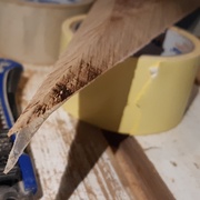 la pointe intacte et sa protection de scotch