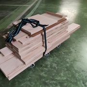 Tout est la : 40 Kg... la planche de médium au dessus ne fait pas parti de l'établi...